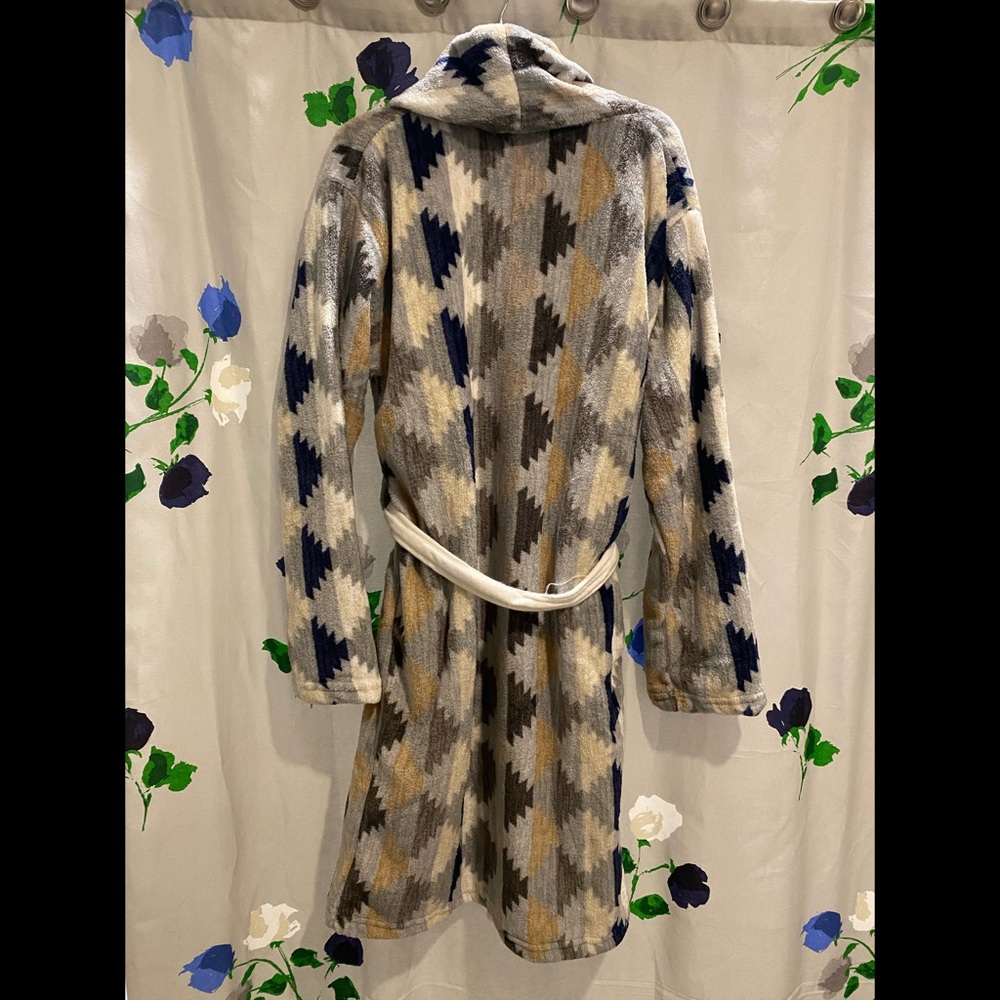 Women’s Aztec Robe - Picture 3 of 3
